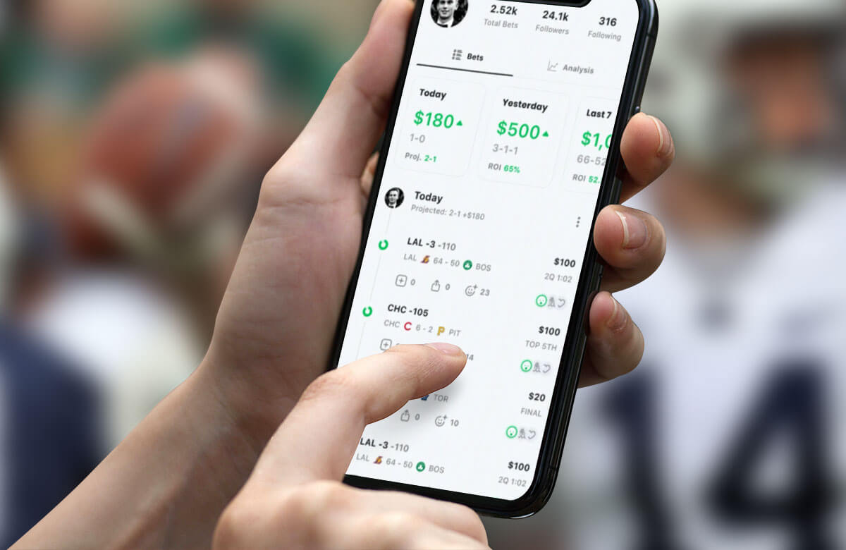 A mobile sportsbook app displaying college football betting lines
